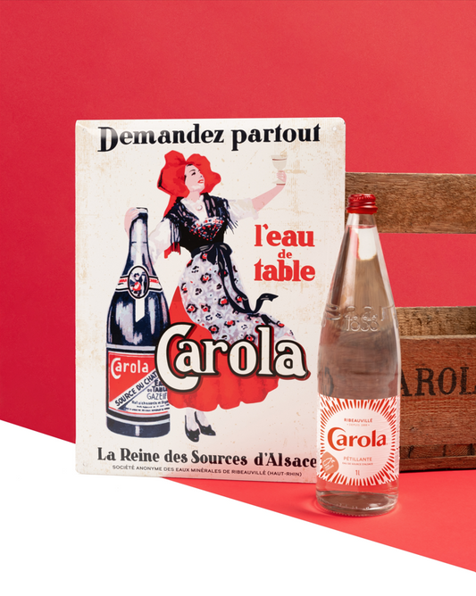 Plaque CAROLA en tôle "Demandez partout l'eau de table Carola"